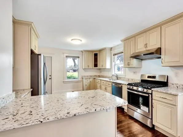 97 Bartlett Ave, Belmont, MA 02478