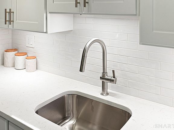 5th image of 45 Jefferson Road #3-2