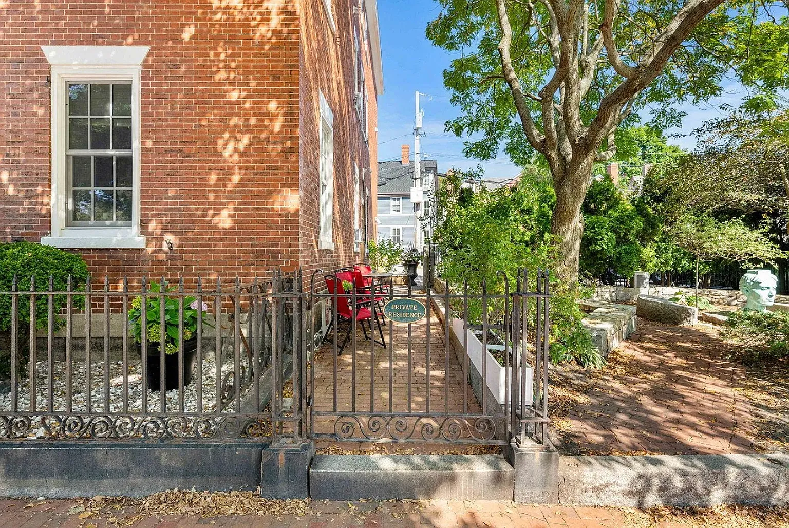 147 State St — Photo 3