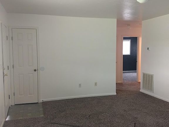 5th image of 2405 Ryan Rd Unit 1