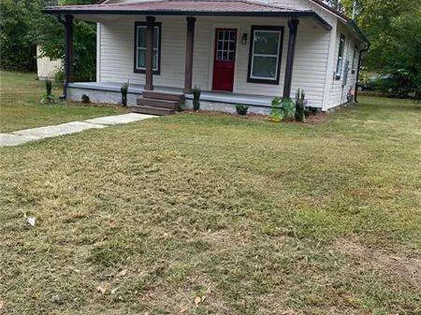 703 Mundy St, Rockmart, GA 30153