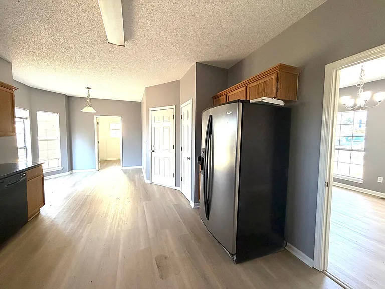 2205 Springer Walk — Photo 10