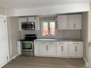 456 S Quaker Ln, West Hartford, CT 06110