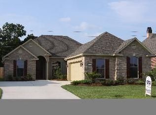526 Chinquipin Dr, Bossier City, LA 71111