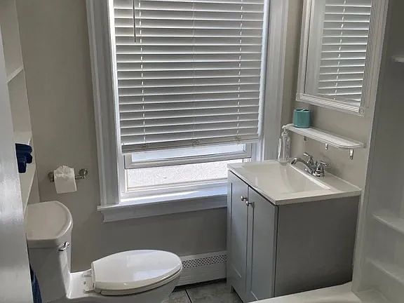 4th image of 8 Hancock St #1L