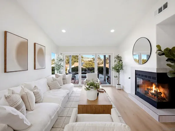 1519 Camino Linda Dr, San Marcos, CA 92078
