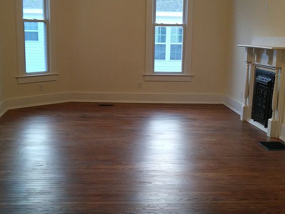 Living Room, orig. mantle