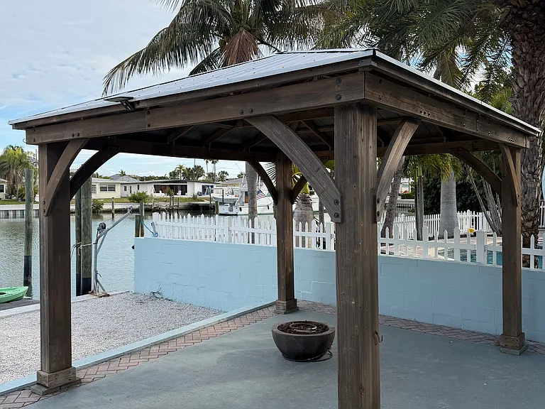 509 S Bayshore Dr #1 — Photo 3