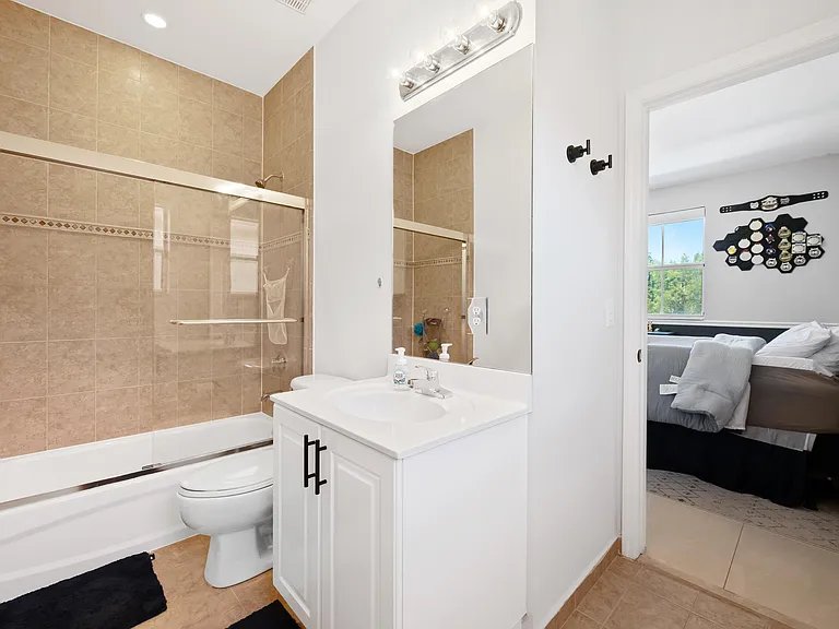 2760 SW 156th Pl — Photo 15