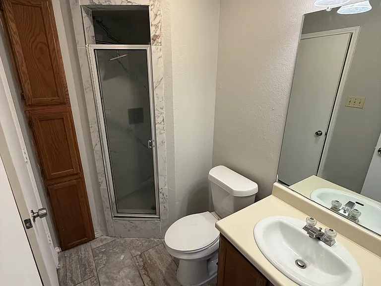222 Lydia Cir — Photo 9