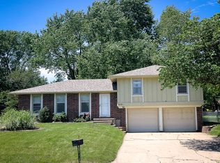 629 N Lake Dr, Marshall, MO 65340