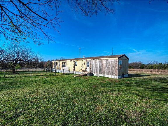 2nd image of 337089 E 850th Rd