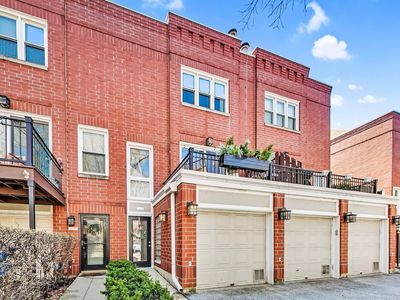 1827 W Oakdale Ave Unit C, Chicago, IL, 60657