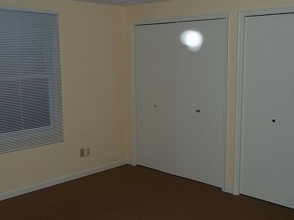 4th image of 205 E Southlawn Blvd