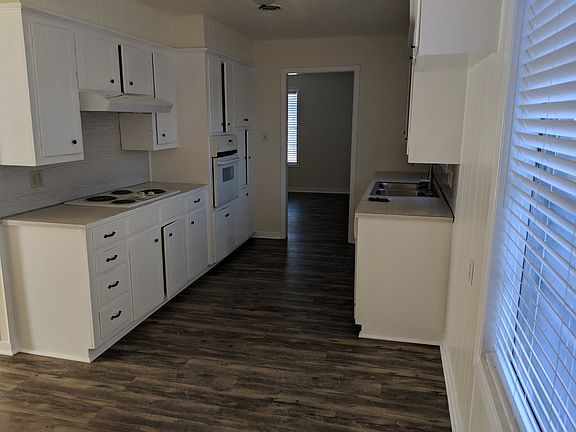 5th image of 300 Francis Dr