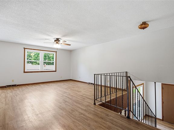 4th image of 18126 E 1535th Ave
