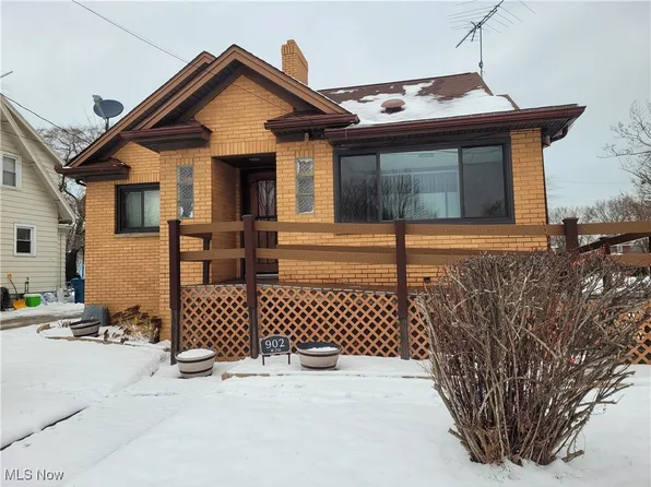 902 W 21st St, Lorain, OH 44052