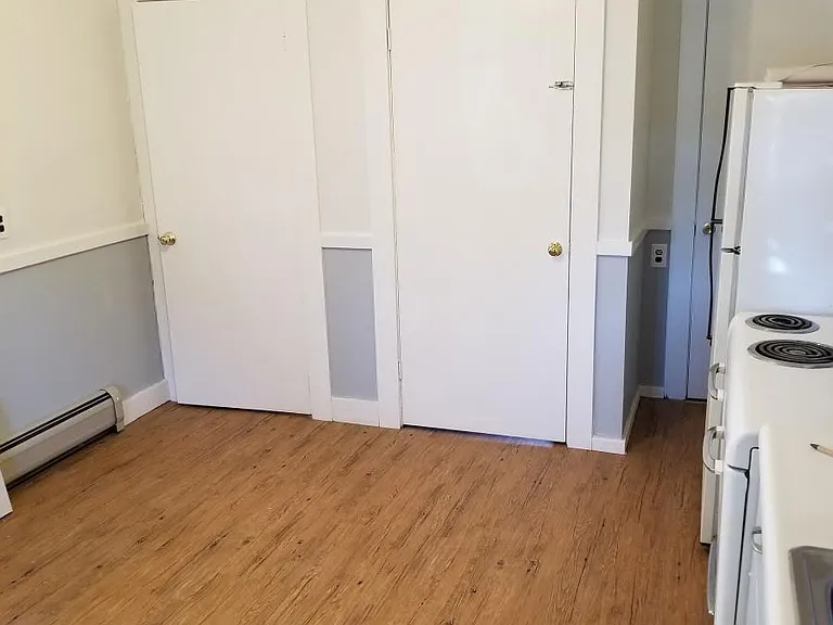 2 Broad St #1 — Photo 5