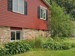 640 Hidden Valley Ct, Stillwater, MN 55082