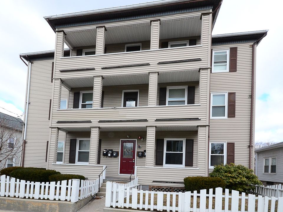 232 Willow 1R Woonsocket