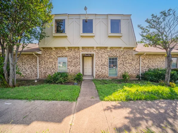 24 W Mountain Creek Dr, Grand Prairie, TX 75052