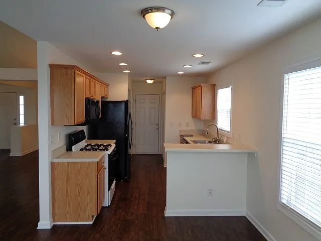 705 Parc River Blvd — Photo 4