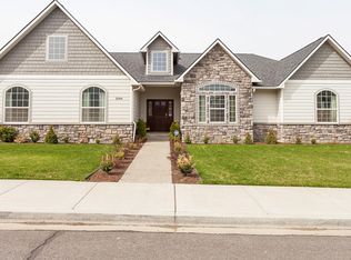 8844 Braeburn Loop, Yakima, WA 98903