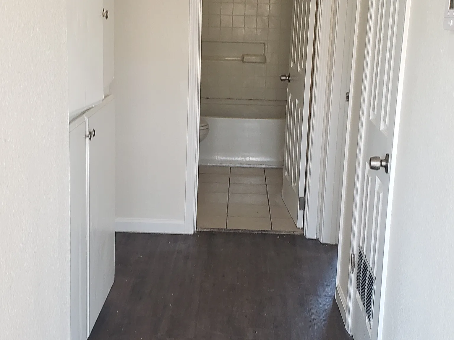 2 bed, 900 sqft, $1,250 — Photo 2