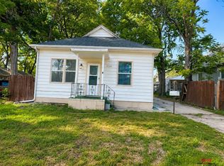 2264 Dudley St, Lincoln, NE 68503