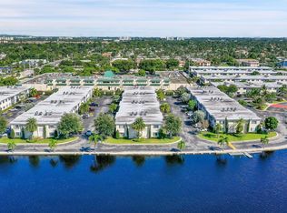 130 Cypress Club Dr APT 302, Pompano Beach, FL 33060