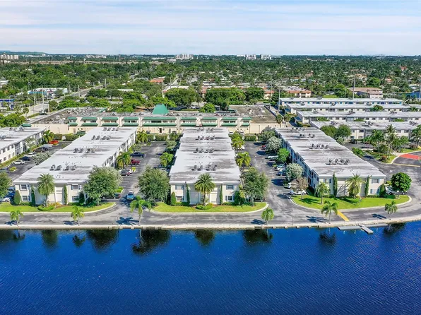 130 Cypress Club Drive #302, Pompano Beach, FL 33060