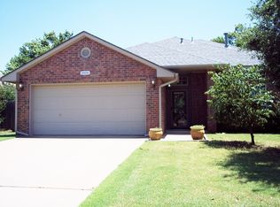 2616 Redwood Ln, Edmond, OK 73013