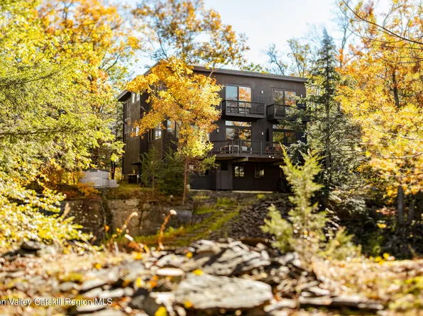2 Adrienne Lane, Saugerties, NY 12477