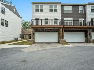 124 High Pointe Dr #35, Hummelstown, PA 17036