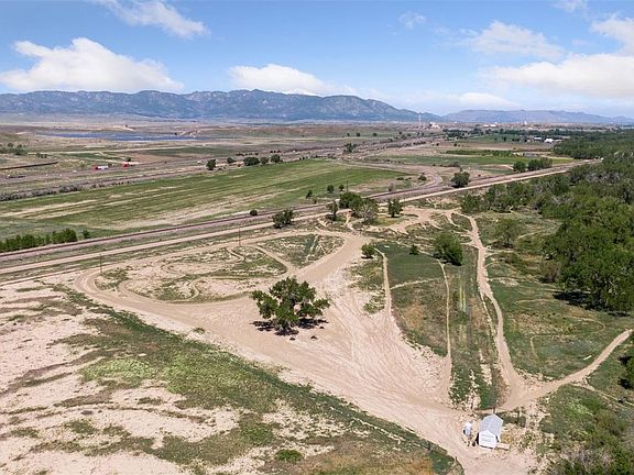 3rd image of 16880-16885 Old Pueblo Road