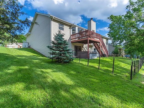 4th image of 18 Englewood Dr