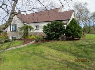 150 Saint Rose Dr, Verona, PA
