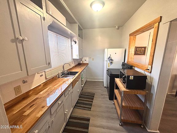 4th image of 340 W ESPERANZA Avenue