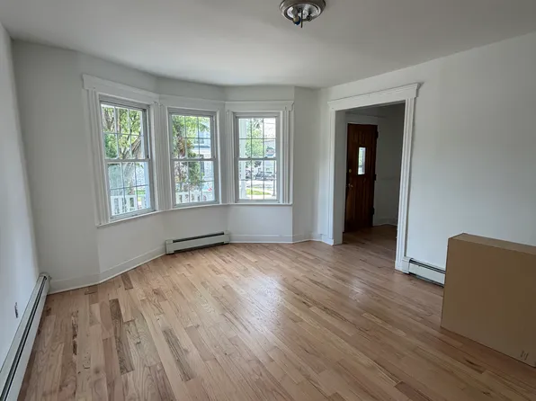 106 Washington Ave, Carteret, NJ 07008