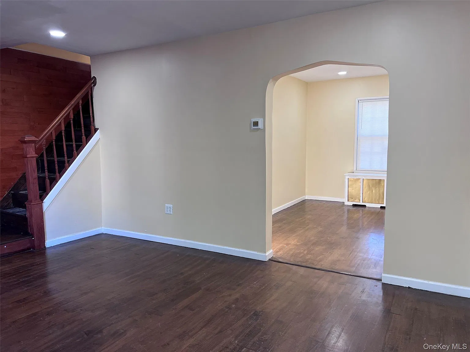3 bed, 1.0 bath, 1344 sqft, $4,200 — Photo 3