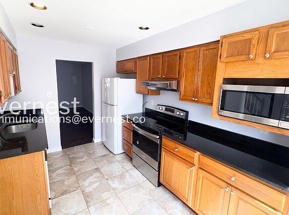 5th image of 2864 Lester Lee Ct