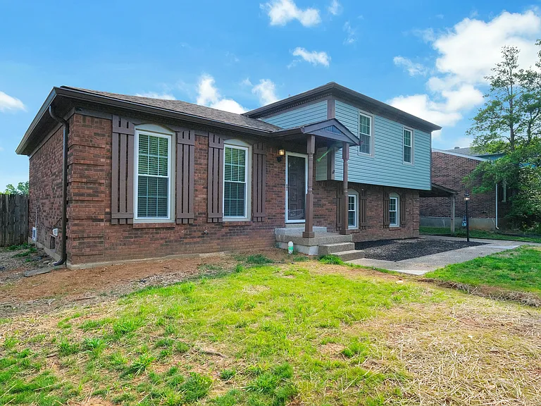 8605 Amerivan Dr — Photo 2