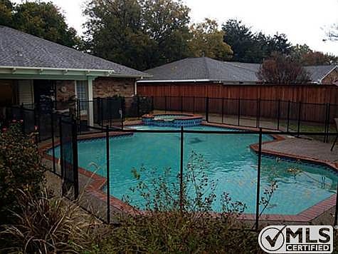1st image of 516 McCoy Dr