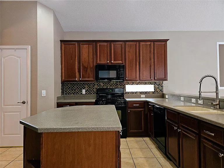 12538 Cara Cara Loop — Photo 14
