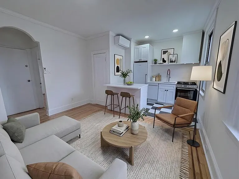 1221 N Franklin St #3F — Photo 1