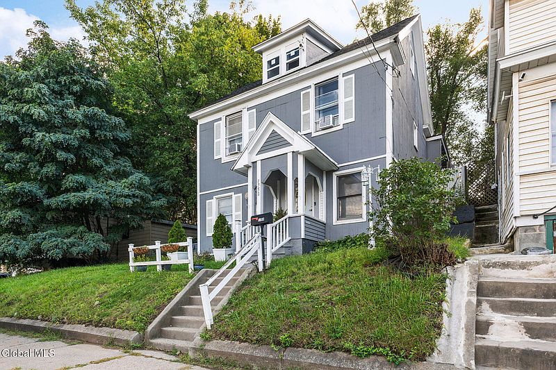 3rd image of 1750 Watt Street