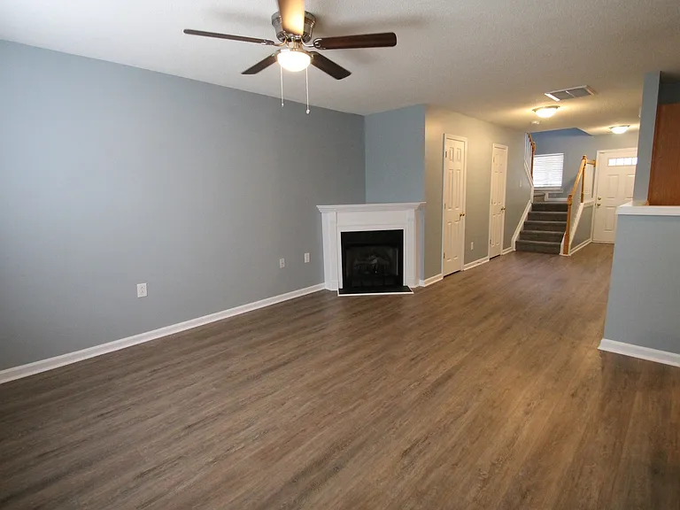 1364 Walnut Hill Dr — Photo 11