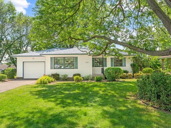 1630 Aldrich Ave, Hudson, WI 54016