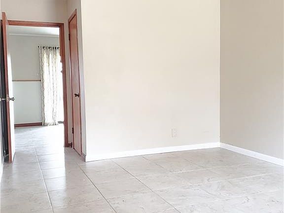 2nd image of 2507 Beverly Dr