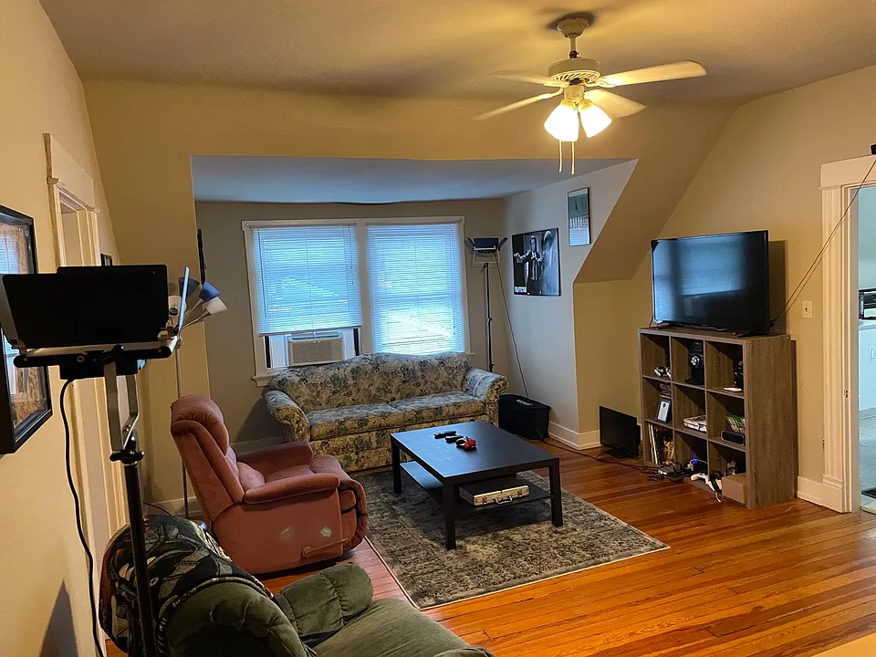 327 W McMillan St #3